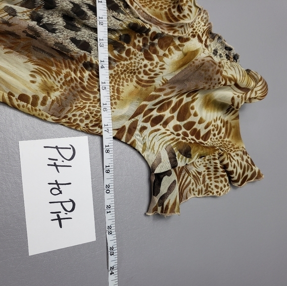 3/$15 dots sheer animal print top women's size medium - Picture 8 of 10